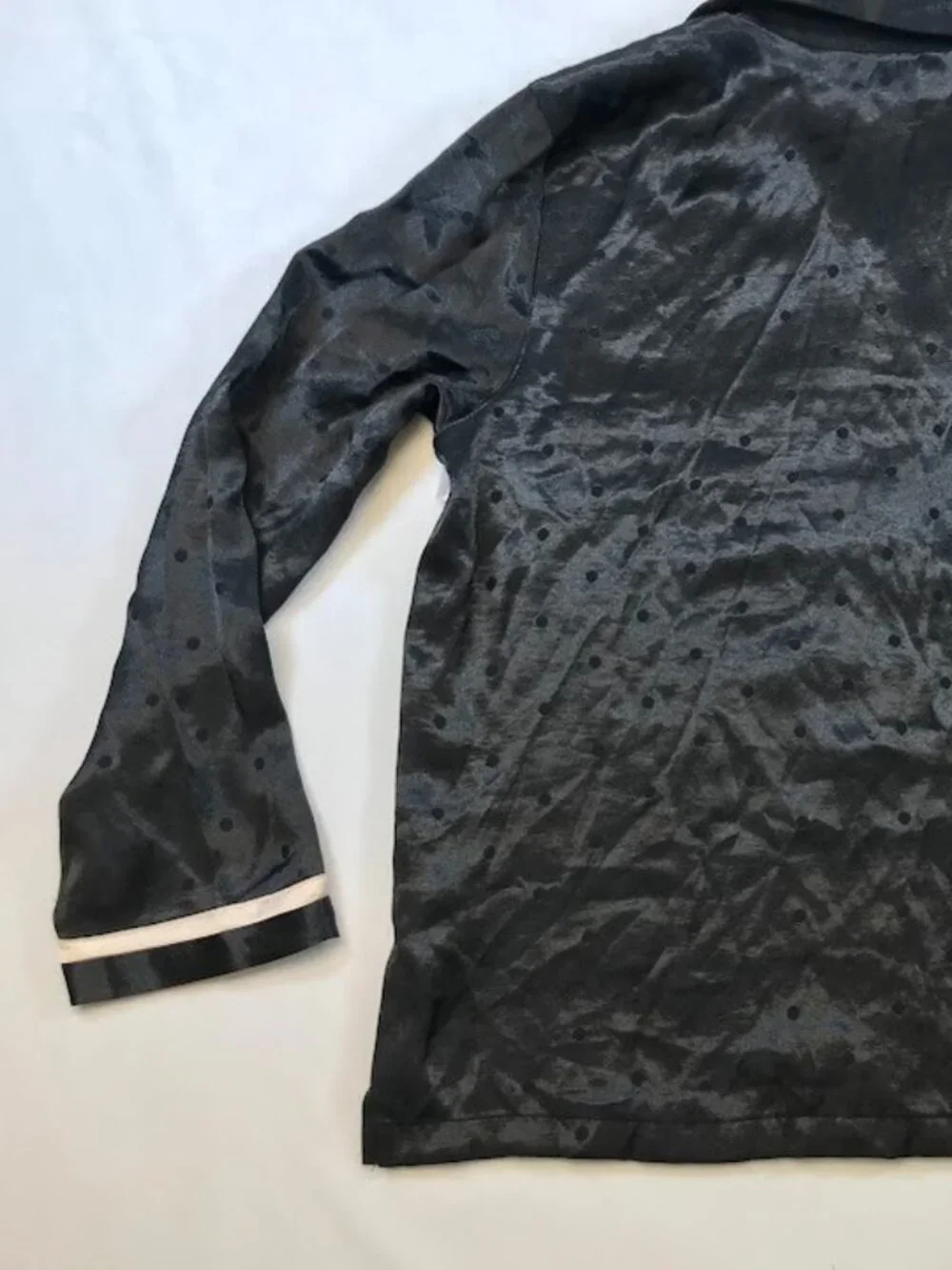 NWT Victorias Secret Long Sleeve Polka Dot Pajama Shirt Black Medium - Picture 6 of 12